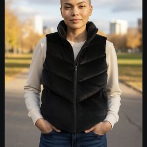 Athleta Black Quilted Puffer Vest